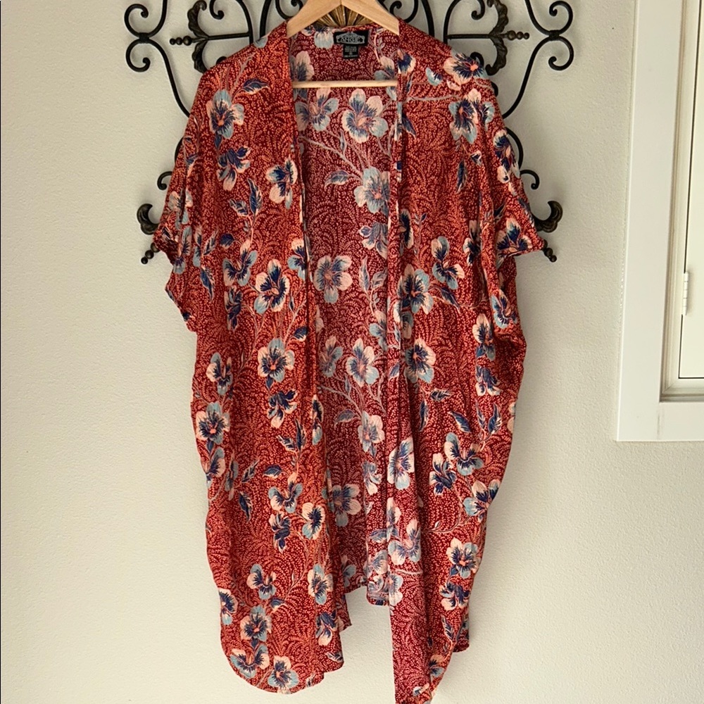 ANGIE OVERSIZED FLORAL KIMONO SIZE MEDIUM